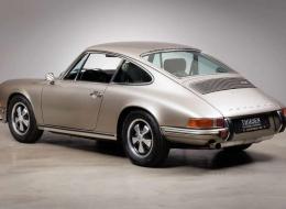 Porsche 911 2,4l Coupé “Ölklappe”