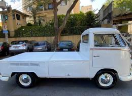 Volkswagen Combi Single Cab T1 splitwindow bus