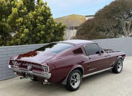 Ford Mustang V8 Fastback