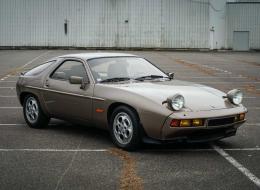 Porsche 928