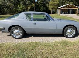 Studebaker Avanti