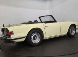 Triumph TR6