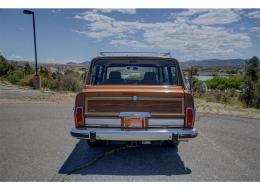 Jeep Wagoneer