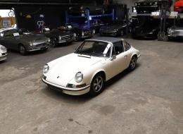 Porsche 911 2.2 T Targa