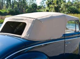 Ford Deluxe Cabriolet