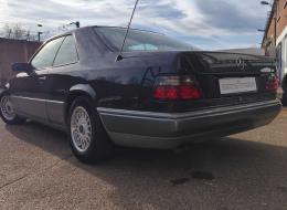 Mercedes-Benz CE W124 3.2 litres 24 soupapes 220 ch