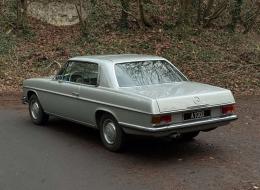 Mercedes-Benz CE 250 W114