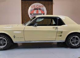 Ford Mustang Coupe 
