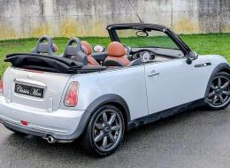 Mini Cooper Cabriolet Sidewalk 