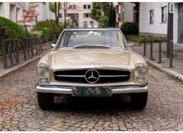 Mercedes-Benz SL 230 Pagode
