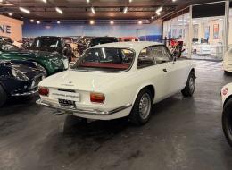Alfa Roméo Giulia GT Bertone 1600 Junior