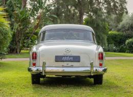 Mercedes-Benz Ponton 220 S Coupé W128