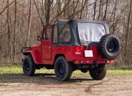 Toyota Land Cruiser BJ42