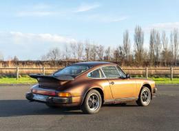 Porsche 911 Carrera 3.0