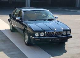 Jaguar Série - XJ 40 Sovereign 4.0
