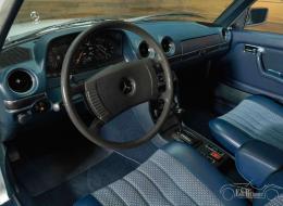 Mercedes-Benz 250 6 cylindres 2,5 litres