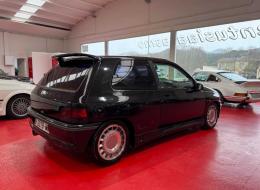 Renault Clio 1.8
