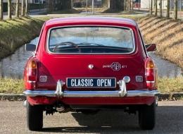 MG B GT 1800