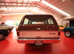 GMC Suburban 5.8