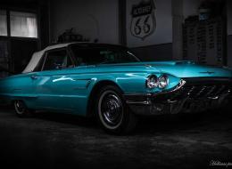 Ford Thunderbird