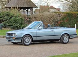BMW Série 3 325 i Cabriolet E30
