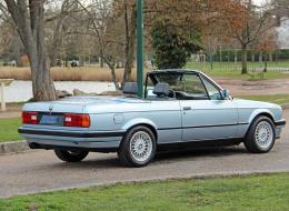 BMW Série 3 325 i Cabriolet E30