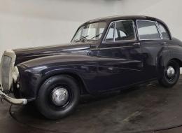 Daimler Conquest