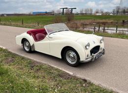 Triumph TR2