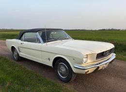 Ford Mustang V8 Cabriolet