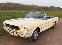 Ford Mustang V8 Cabriolet