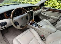 Jaguar Série - XJ V6 3.0