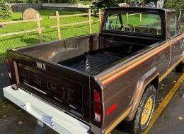 Jeep Pick-up J10 Golden Eagle