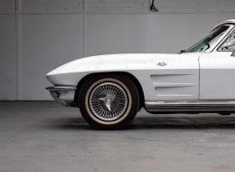 Chevrolet Corvette Corvette Sting Ray *1964 S&eacute;rie 0800*