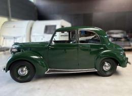 Lanchester Ten Saloon