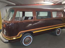 Volkswagen Combi T2 Champagne Edition bus