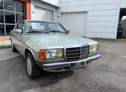 Mercedes-Benz CE 300