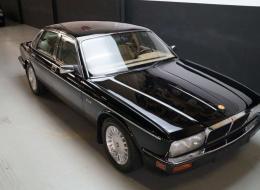 Jaguar Série - XJ 40 V12 6.0 SWB Gold edition