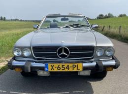 Mercedes-Benz SL 380 R107