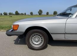 Mercedes-Benz SL 380 R107