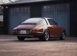 Porsche 911 2.4 T Targa