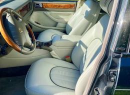 Daimler Série XJ Century 