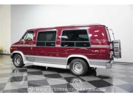 Chevrolet Van G20 Starcraft Conversion Van