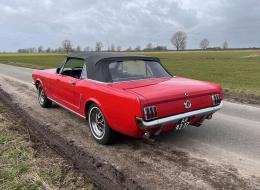Ford Mustang V8 4.7 Cabriolet