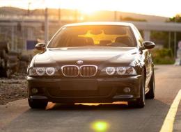 BMW M5 V8 4.9