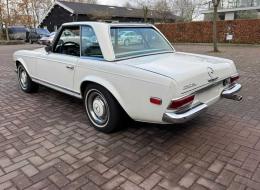 Mercedes-Benz 250 SL