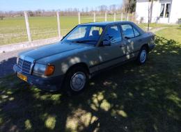 Mercedes-Benz E class 300