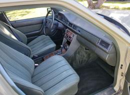 Mercedes-Benz E class 300