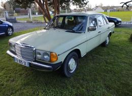 Mercedes-Benz 230 W123