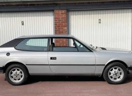 Lancia HPE Executive 2.0i 