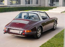 Porsche 911 2.2T Targa
